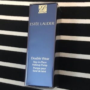 Estée Lauder Makeup Pump